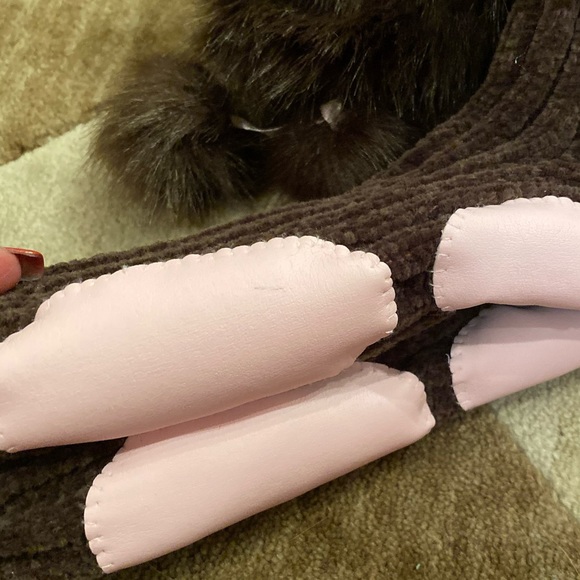 ❤️NWT❤️KIDS SLIPPER SOCKS WITH FAUX FUR TRIM - Picture 4 of 7